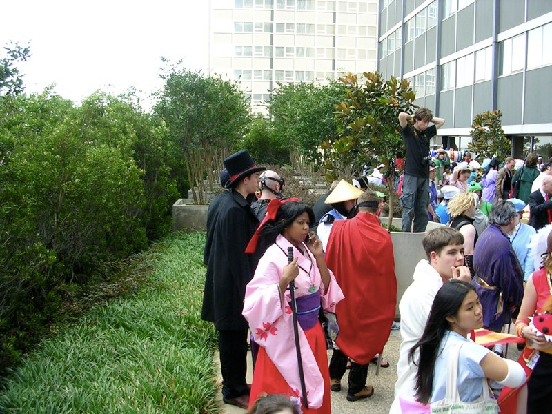 Illustration for article titled Video Game Cosplay Record Brutally Beaten